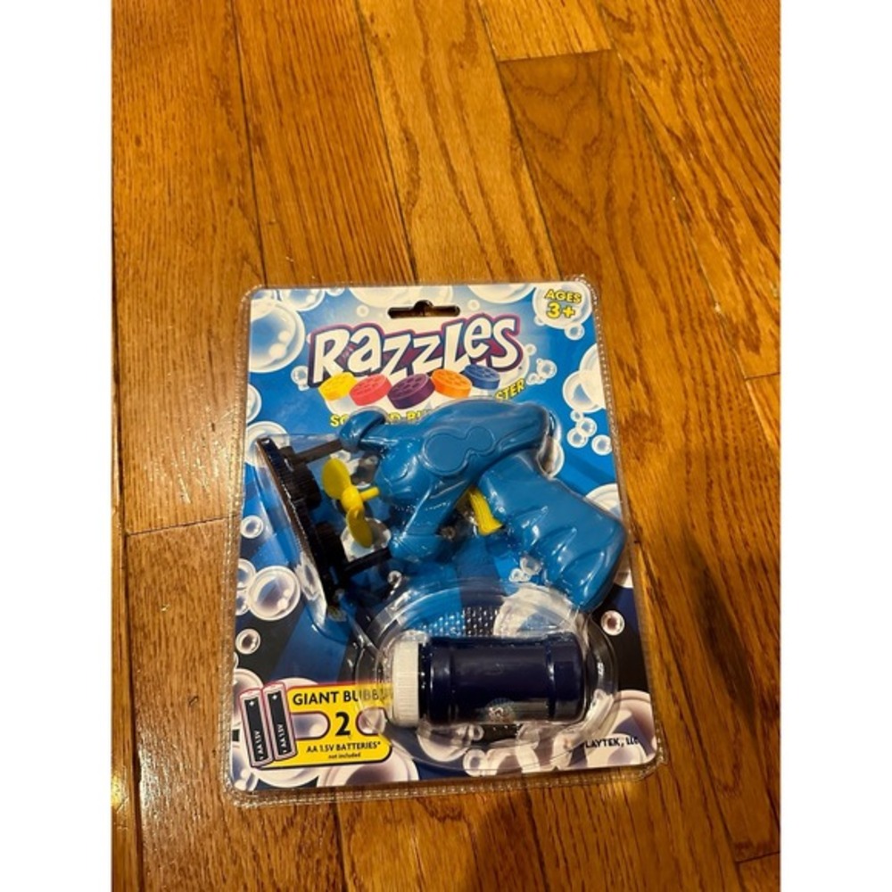 New kids Playtek 1ct Summer Assorted Razzles Scented Bubble Blaster toy